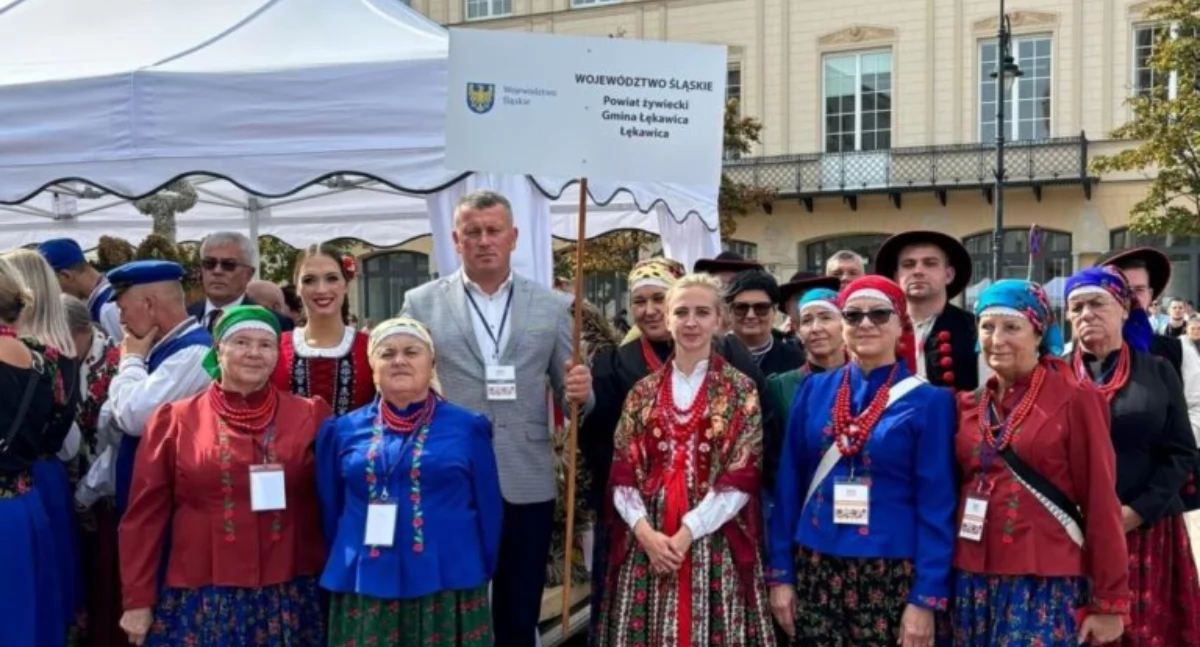 Biznes, Reprezentacja Gminy Łękawica Dożynkach Prezydenckich - zdjęcie, fotografia