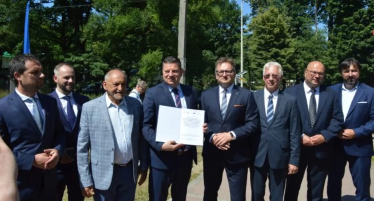 Nasze Sprawy Żywiec, Podpisano umowę modernizację linii  Żywiec – Sucha Beskidzka - zdjęcie, fotografia