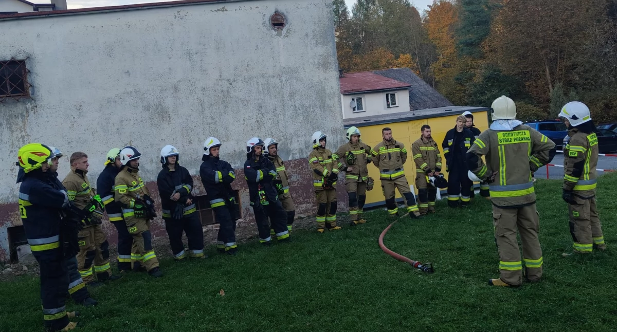 Foto: Ochotnicza Straż Pożarna w Nieledwi 