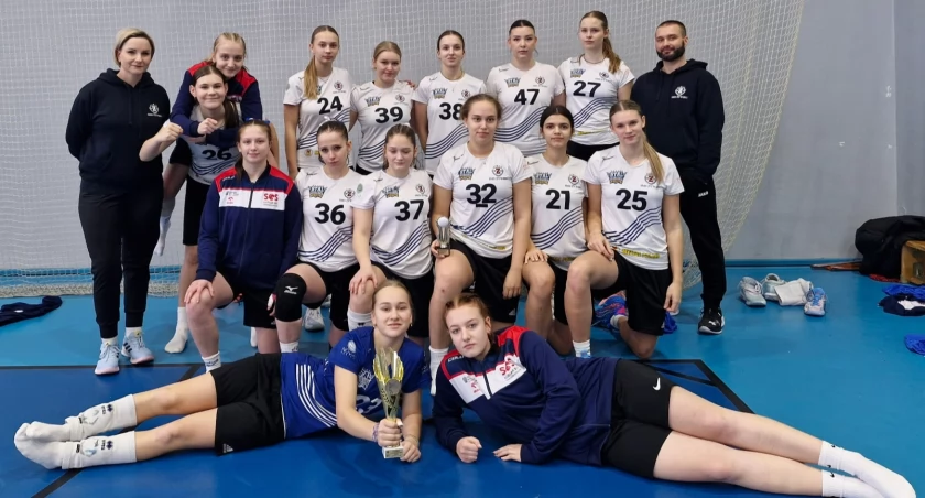 fot. TS Stal Śrubiarnia piłka siatkowa 