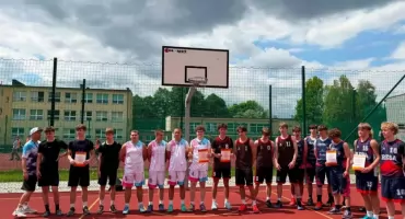 Młodzi koszykarze z Żywca rywalizowali w emocjonującej Licealiadzie 3x3.