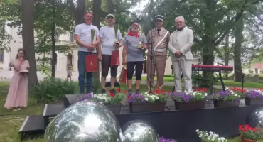 Bogusław Biel triumfuje w Kozłówce na prestiżowym turnieju pétanque.