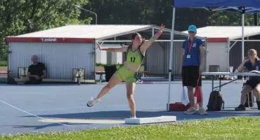 Laura Cichowska z rekordami życiowymi i II klasą sportową na mityngu w Rudzie Śląskiej