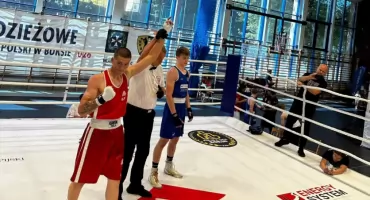 Daniel Basik efektownie zwycięża na inauguracji Mistrzostw Polski boksu