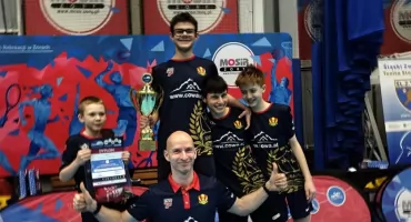 Młodzi mistrzowie tenisa stołowego BKS Stal błyszczą w sezonie 2025 2026