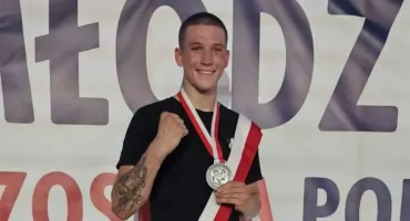 Daniel Basik z Beskidów zdobywa srebrny medal Młodzieżowych Mistrzostw Polski