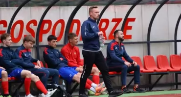 CKS Piast kończy współpracę z trenerem Michałem Trojakiem przed nowym sezonem
