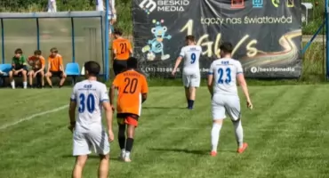 Wygrana GLKS Nacomi Wilkowice dzięki potężnej końcówce w meczu z GKS Radziechowy Wieprz
