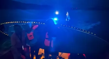Groźna przygoda na Jeziorze Żywieckim zakończona akcją ratowników WOPR