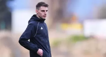 Kuźnia Ustroń ma nowego trenera pierwszej drużyny Michała Pszczółkę